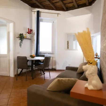 Crezy House Trilussa Διαμέρισμα *