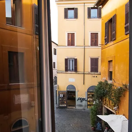 Crezy House Trilussa Διαμέρισμα *