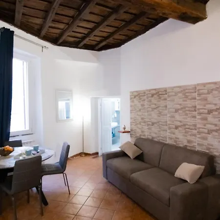 Διαμέρισμα Crezy House Trilussa *