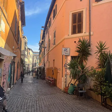 Crezy House Trilussa Roma